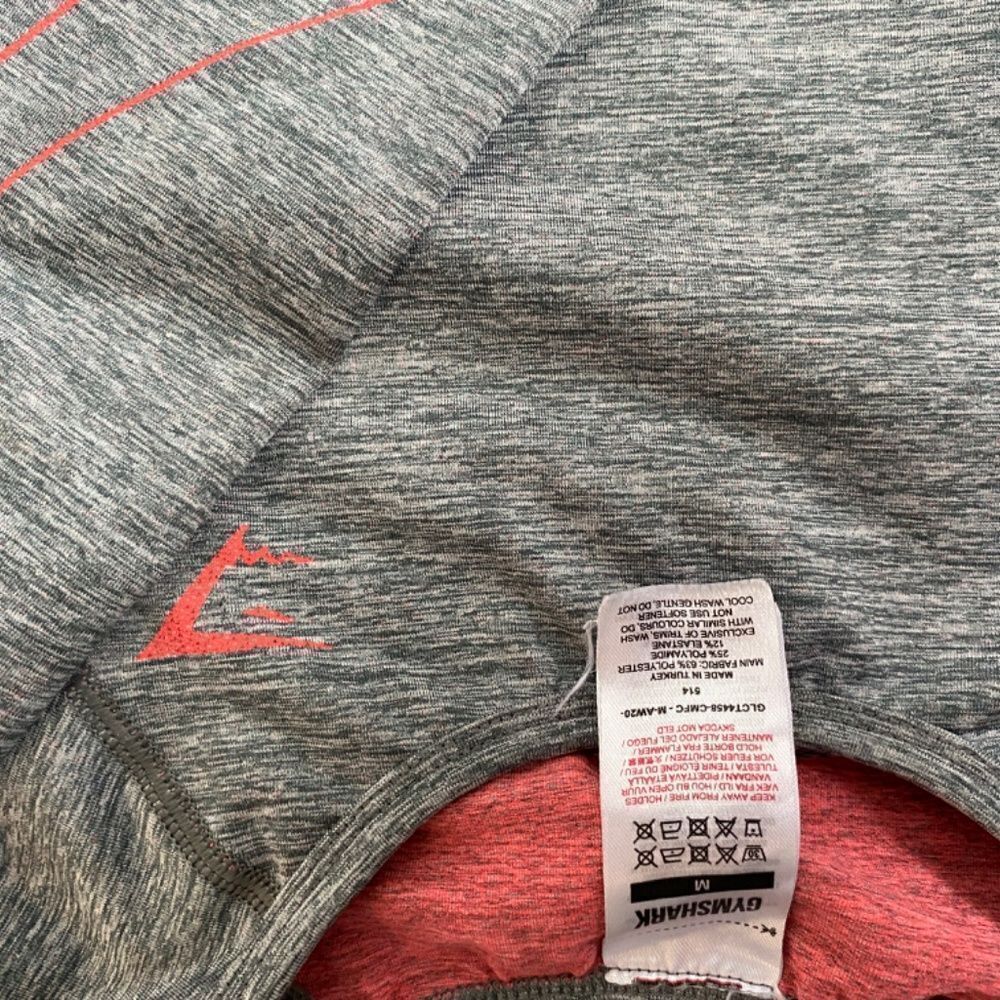 Gymshark set   - Picture 2 of 4